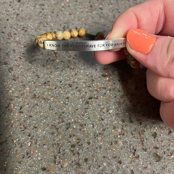 The Inspiration co. Jeremiah 29:11 scripture bracelet - Picture 5 of 5
